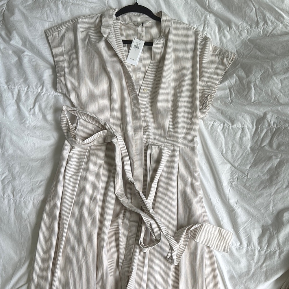 Banana Republic Striped Beige Dress with Belt NWT